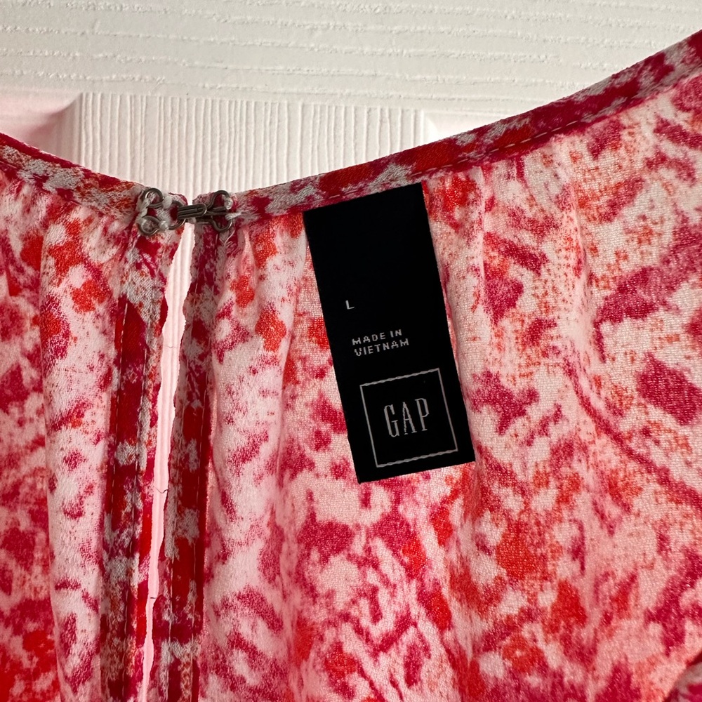 GAP Red and White Patterned Blouse